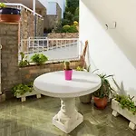 Junco By Interhome توسا ذي مار