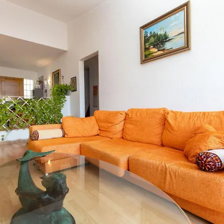 Junco By Interhome *